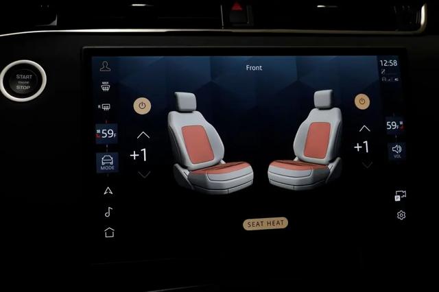 2026 Land Rover Range Rover Evoque Dynamic SE