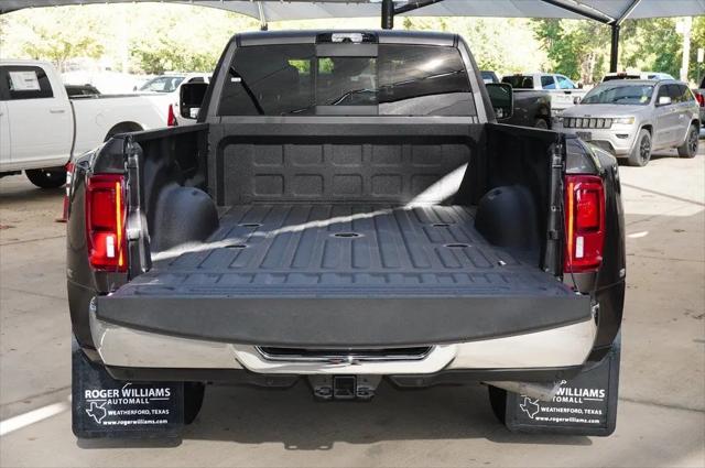 2026 Ram 3500 Laramie Crew Cab 4x4 8' Box