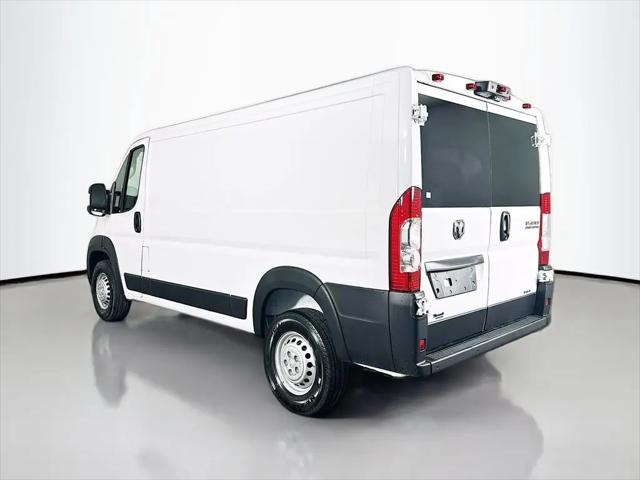 2026 Ram ProMaster Cargo Van Tradesman Low Roof 136" WB w/Pass Seat