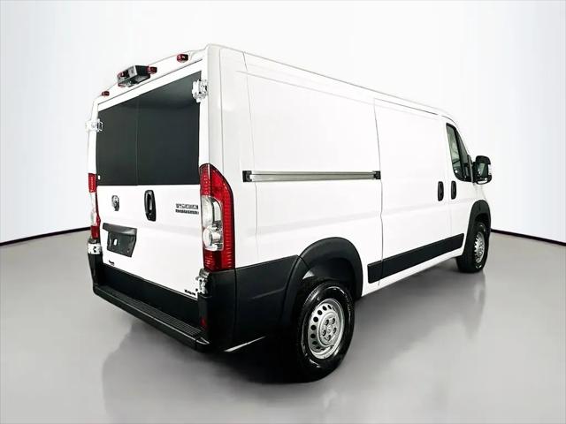 2026 Ram ProMaster Cargo Van Tradesman Low Roof 136" WB w/Pass Seat