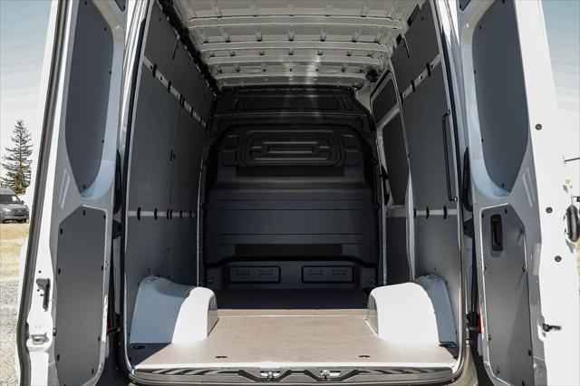 2026 Mercedes-Benz Sprinter 4500 Standard Roof 4-Cyl Diesel HO