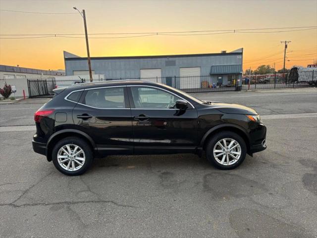 2017 Nissan Rogue Sport SV