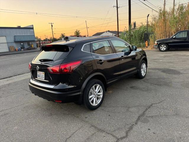 2017 Nissan Rogue Sport SV