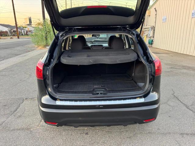 2017 Nissan Rogue Sport SV