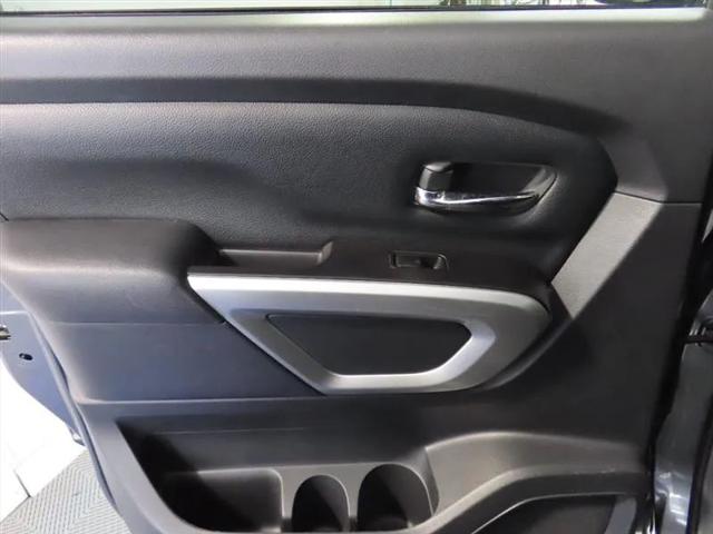 2019 Nissan Titan SV