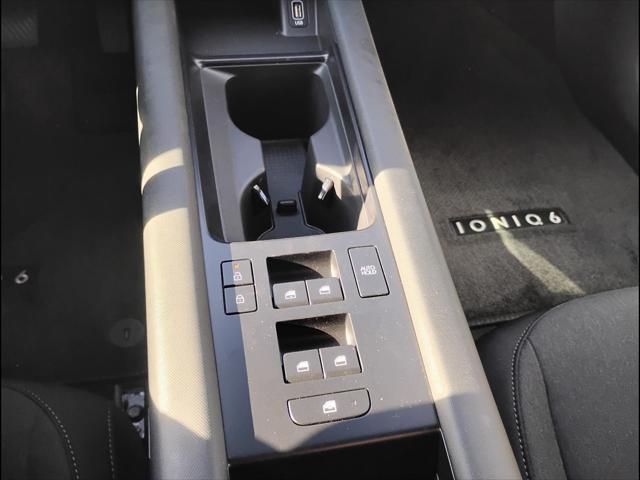 2025 Hyundai IONIQ 6 SE