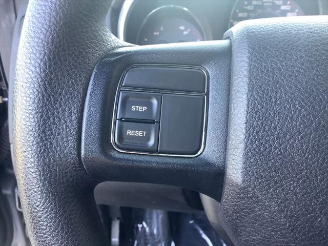 2013 Dodge Avenger SE V6