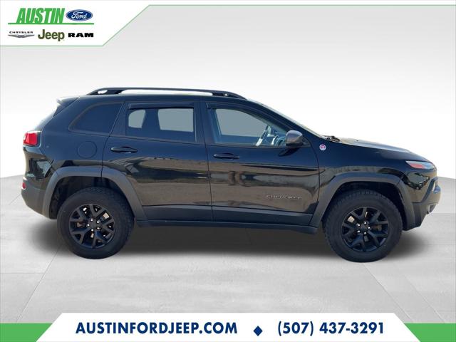 2017 Jeep Cherokee Trailhawk L Plus 4x4 2017 Jeep Cherokee Trailhawk L Plus 4x4