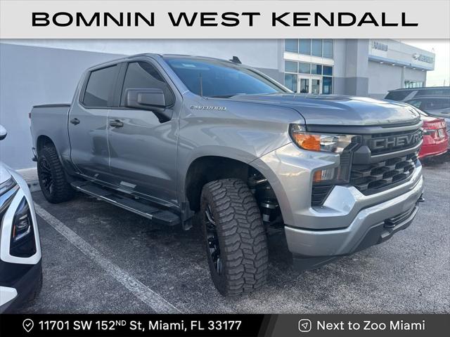 2023 Chevrolet Silverado 1500 2WD Crew Cab Short Bed Custom