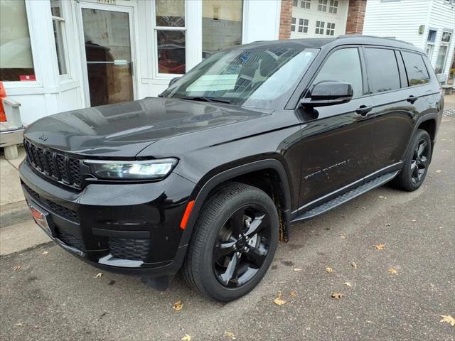 2022 Jeep Grand Cherokee L Altitude 4x4 2022 Jeep Grand Cherokee L Altitude 4x4