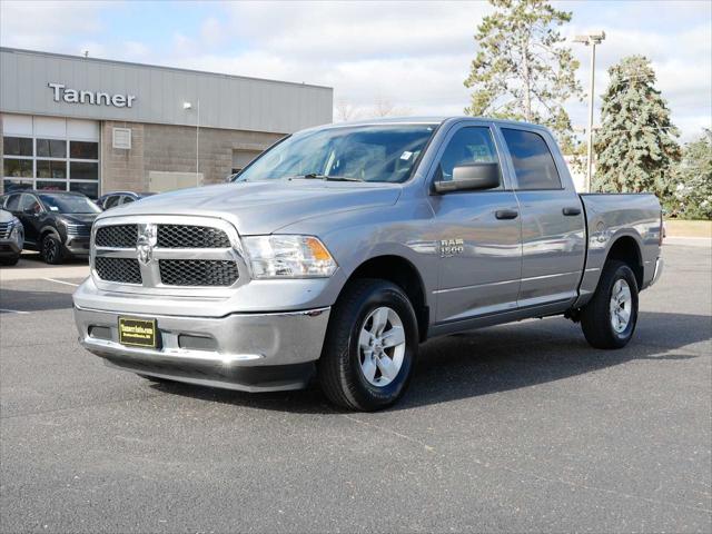 2022 RAM 1500 Classic SLT Crew Cab 4x4 57 Box 2022 RAM 1500 Classic SLT Crew Cab 4x4 57 Box