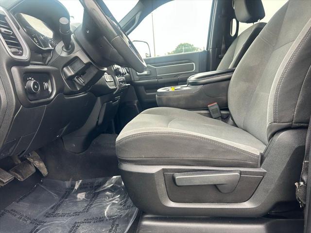 2022 RAM 2500 Big Horn Crew Cab 4x4 8 Box 2022 RAM 2500 Big Horn Crew Cab 4x4 8 Box