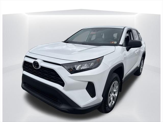 2022 Toyota RAV4 LE 2022 Toyota RAV4 LE
