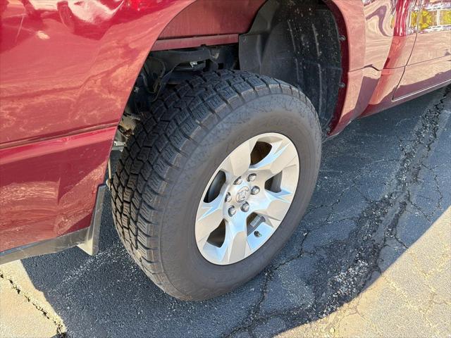 2019 Ram 1500 Big Horn/Lone Star Crew Cab 4x4 5'7" Box