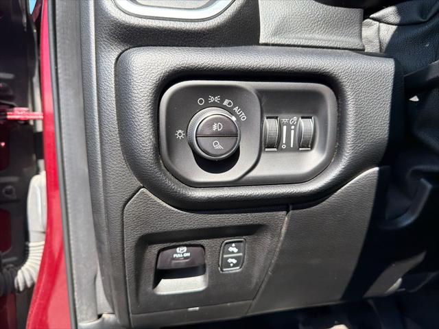 2019 Ram 1500 Big Horn/Lone Star Crew Cab 4x4 5'7" Box