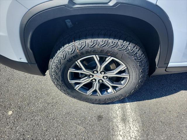 2026 GMC Acadia AWD AT4