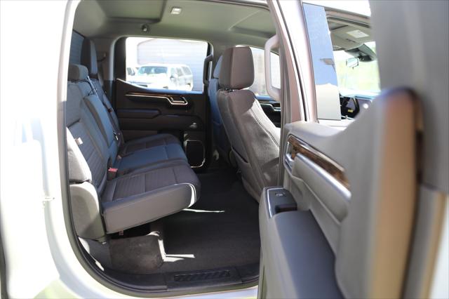 2022 GMC Sierra 1500 4WD Crew Cab Short Box Elevation with 3VL