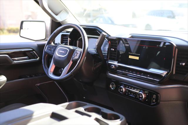 2022 GMC Sierra 1500 4WD Crew Cab Short Box Elevation with 3VL
