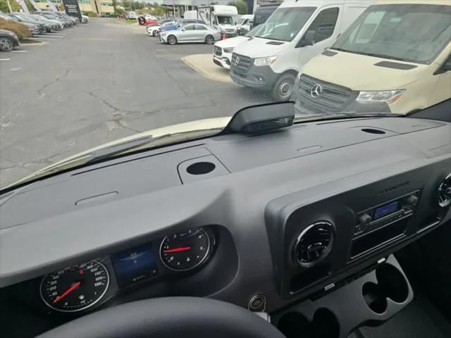 2026 Mercedes-Benz Sprinter Crew Van Standard Roof 4-Cyl Diesel