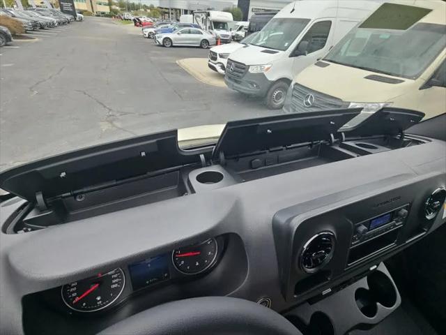 2026 Mercedes-Benz Sprinter Crew Van Standard Roof 4-Cyl Diesel