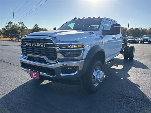 2026 RAM Ram 5500 Chassis Cab RAM 5500 TRADESMAN CHASSIS CREW CAB 4X4 84 CA