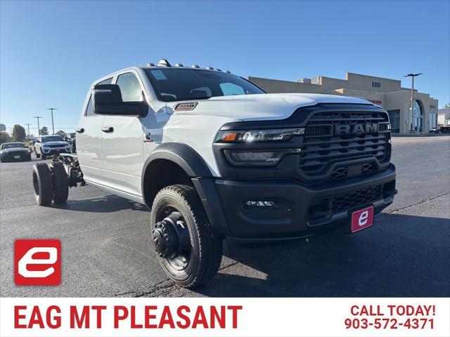 2026 RAM Ram 5500 Chassis Cab RAM 5500 TRADESMAN CHASSIS CREW CAB 4X4 84 CA