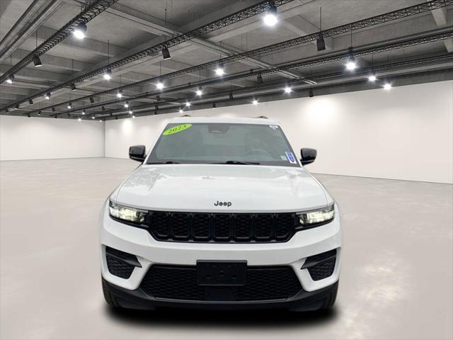 2023 Jeep Grand Cherokee Altitude 4x4