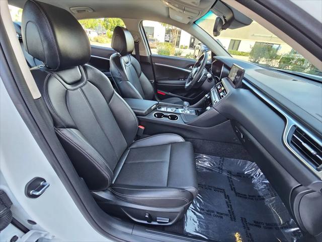 2025 Genesis G70 2.5T RWD