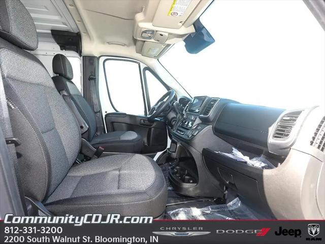 2026 Ram ProMaster Cargo Van SLT Low Roof 136 WB
