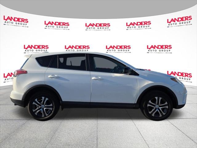 2018 Toyota RAV4 LE 2018 Toyota RAV4 LE