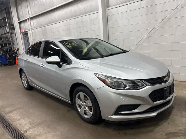 Used 2017 Chevrolet Cruze For Sale in Wilmington, OH