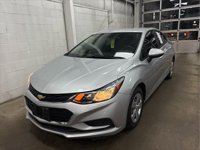 Used 2017 Chevrolet Cruze For Sale in Wilmington, OH