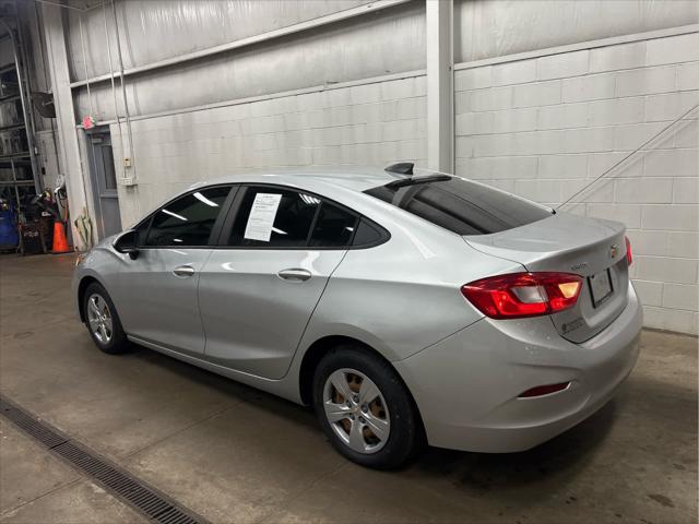 Used 2017 Chevrolet Cruze For Sale in Wilmington, OH