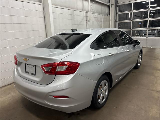 Used 2017 Chevrolet Cruze For Sale in Wilmington, OH