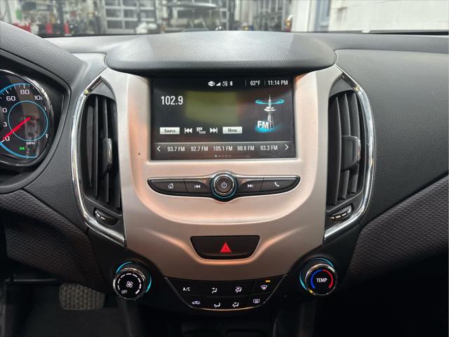 Used 2017 Chevrolet Cruze For Sale in Wilmington, OH