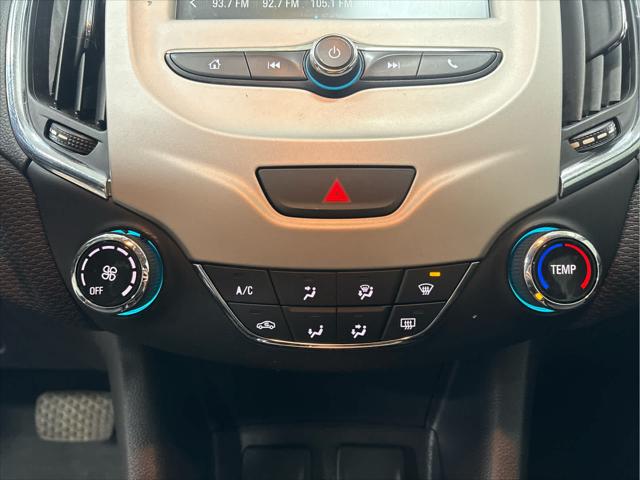 Used 2017 Chevrolet Cruze For Sale in Wilmington, OH