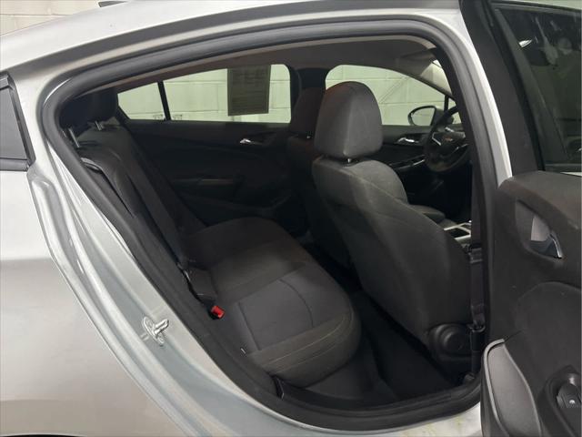 Used 2017 Chevrolet Cruze For Sale in Wilmington, OH