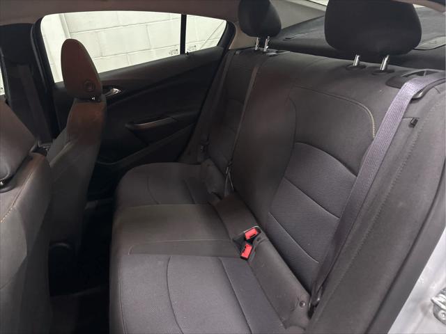 Used 2017 Chevrolet Cruze For Sale in Wilmington, OH