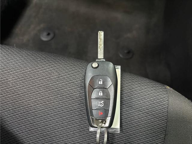 Used 2017 Chevrolet Cruze For Sale in Wilmington, OH