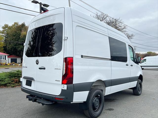 2026 Mercedes-Benz Sprinter Crew Van Standard Roof 4-Cyl Diesel HO