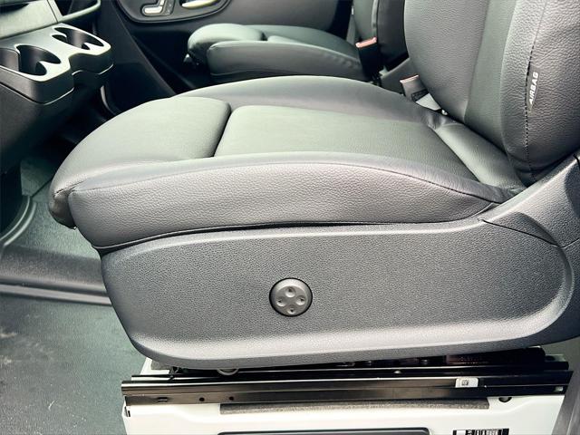 2026 Mercedes-Benz Sprinter Crew Van Standard Roof 4-Cyl Diesel HO
