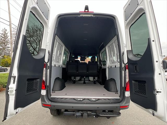 2026 Mercedes-Benz Sprinter Crew Van Standard Roof 4-Cyl Diesel HO