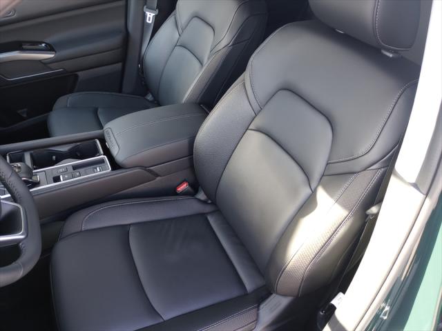 2025 Nissan Pathfinder SL FWD