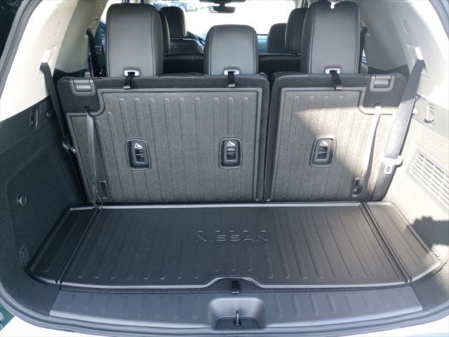 2025 Nissan Pathfinder SL FWD