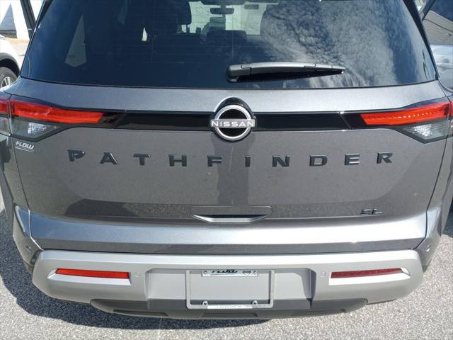 2025 Nissan Pathfinder SL FWD