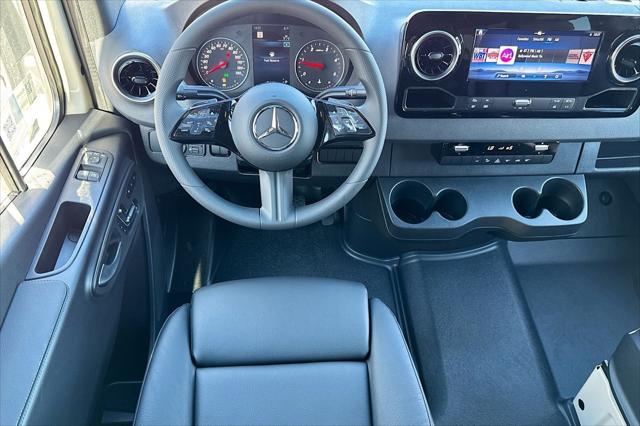 2026 Mercedes-Benz Sprinter Crew Van Standard Roof 4-Cyl Diesel HO