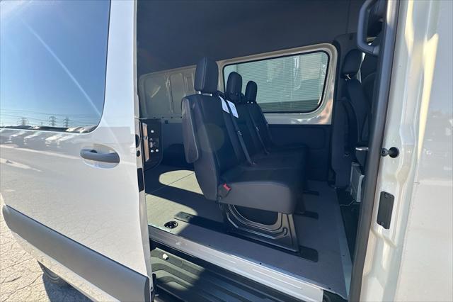 2026 Mercedes-Benz Sprinter Crew Van Standard Roof 4-Cyl Diesel HO