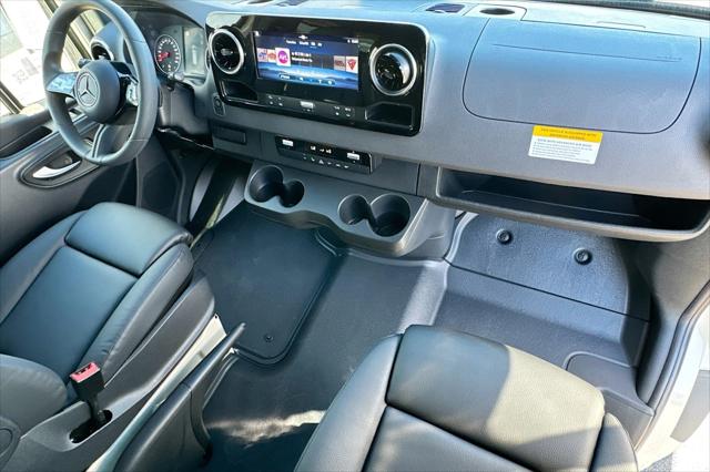 2026 Mercedes-Benz Sprinter Crew Van Standard Roof 4-Cyl Diesel HO