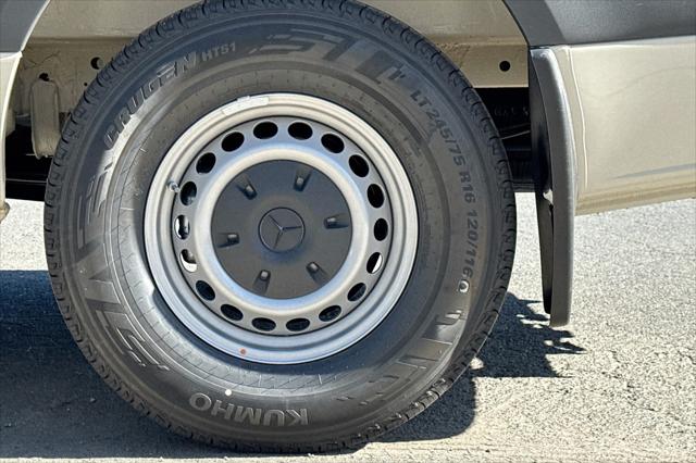 2026 Mercedes-Benz Sprinter Crew Van Standard Roof 4-Cyl Diesel HO