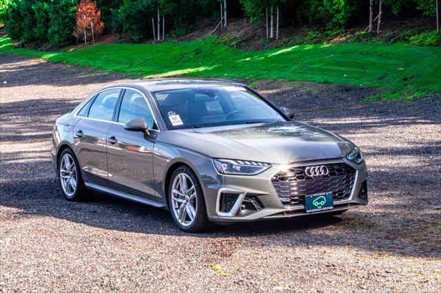 2023 Audi A4 Premium Plus 45 TFSI S line quattro S tronic
